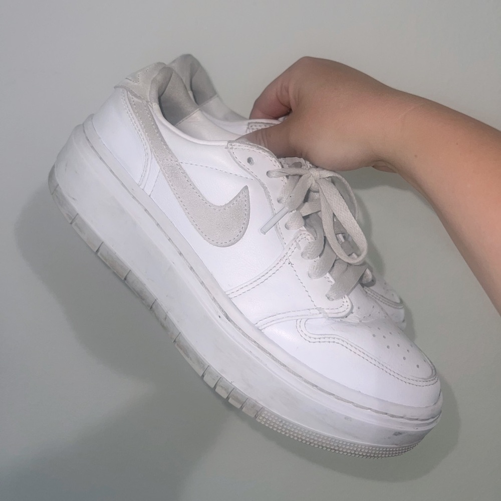 Air Jordan 1 LV8